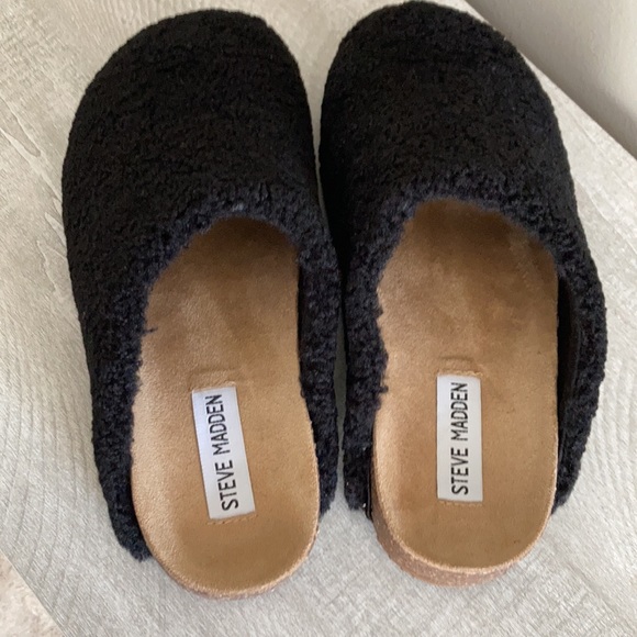 Steve Madden shoes - Picture 2 of 4